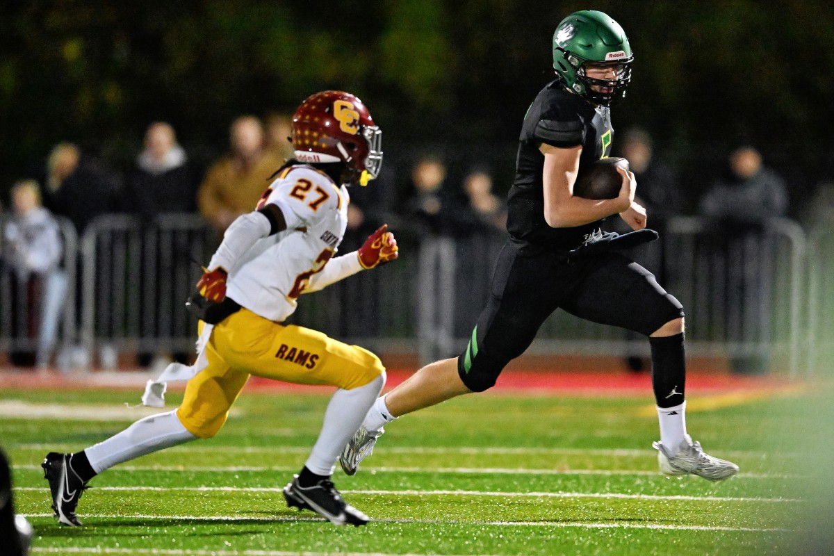 a Central Catholic West Linn 6A Oregon football semifinal November 17 2023 Leon Neuschwander 13